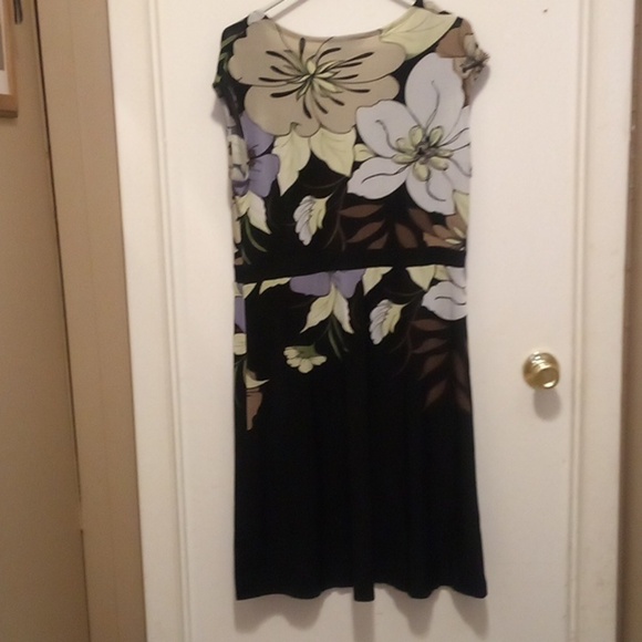 Studio Floral Sleeveless Stretchy Dress - Size 14 - Picture 5 of 5